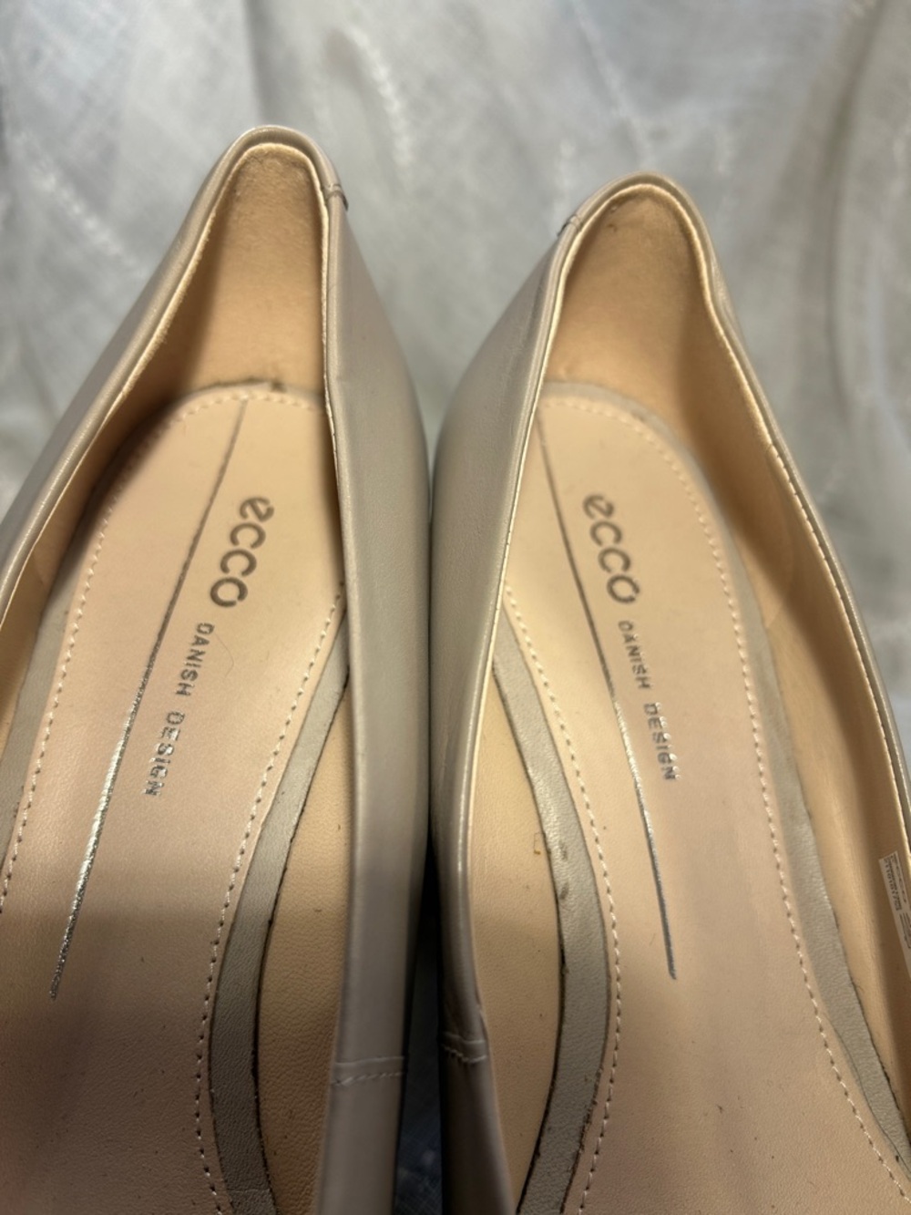 NWOT Ecco wedge leather classic elegant shoes stamped 8-8.5 - Picture 15 of 16
